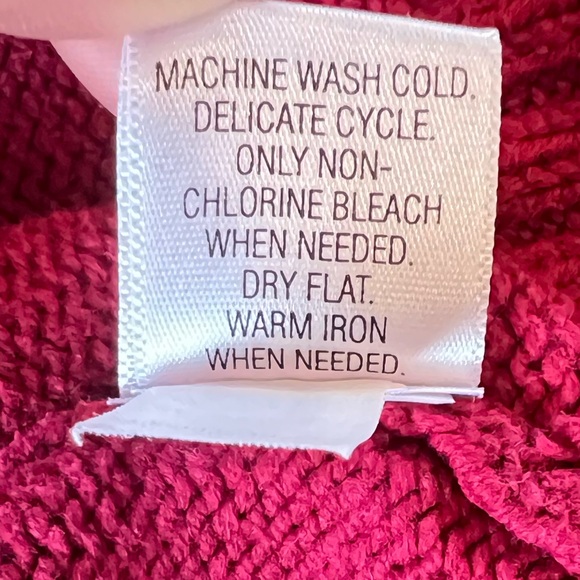 XL Sonoma Turtleneck Sweater - Picture 4 of 6